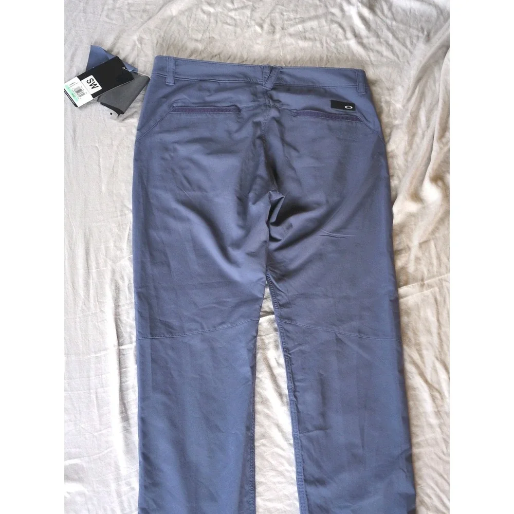 NWT Oakley Hazardous Golf Tailored Fit Pants Sz 34X32 Actual 35X31 Blue